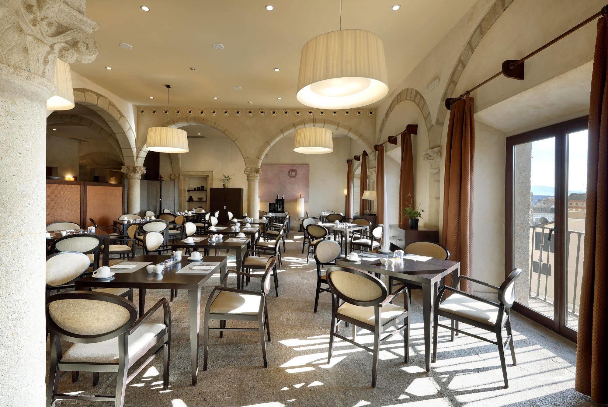 Eurostars Palacio De Santa Marta Trujillo Exterior foto